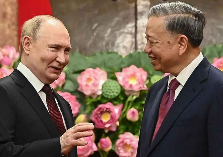 Seeking support from Asia: Putin’s visit to Vietnam
